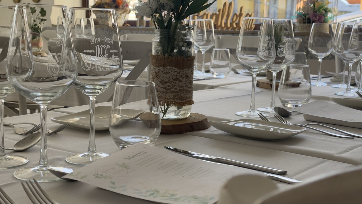 Mesa de La Capilleta preparada para una celebración